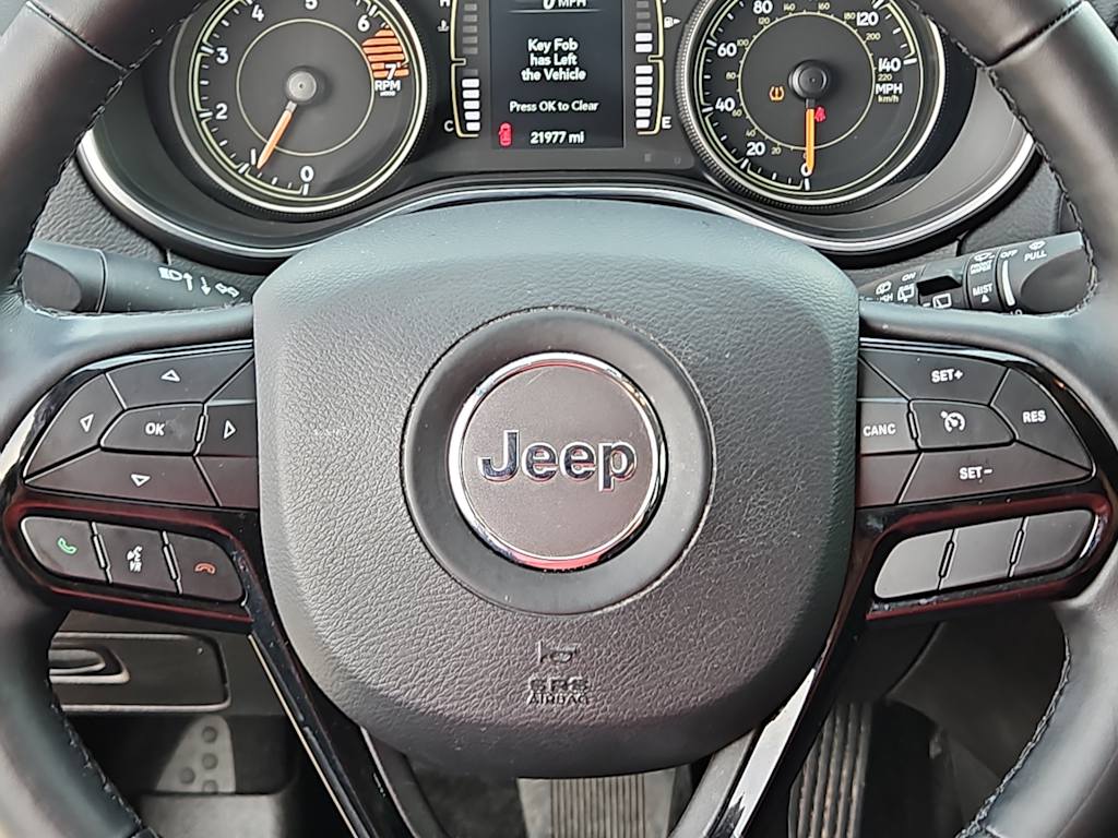 Thumbnail: 2021 Jeep Cherokee - 24