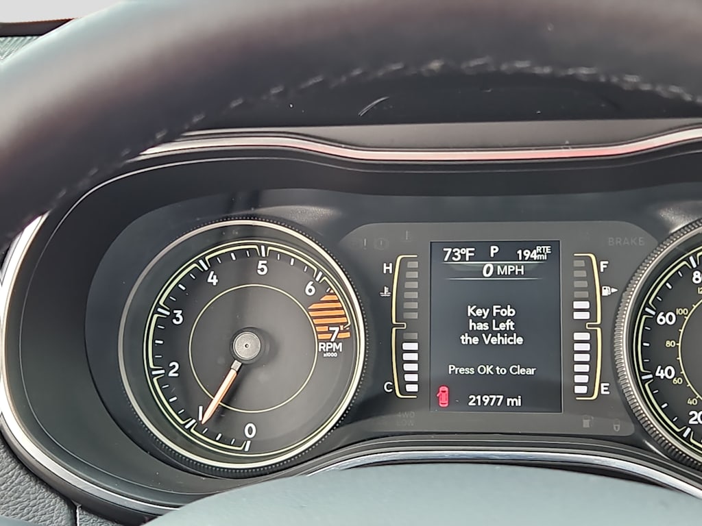 Thumbnail: 2021 Jeep Cherokee - 14