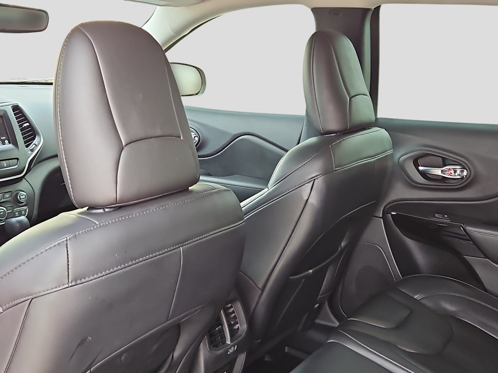 Thumbnail: 2021 Jeep Cherokee - 11