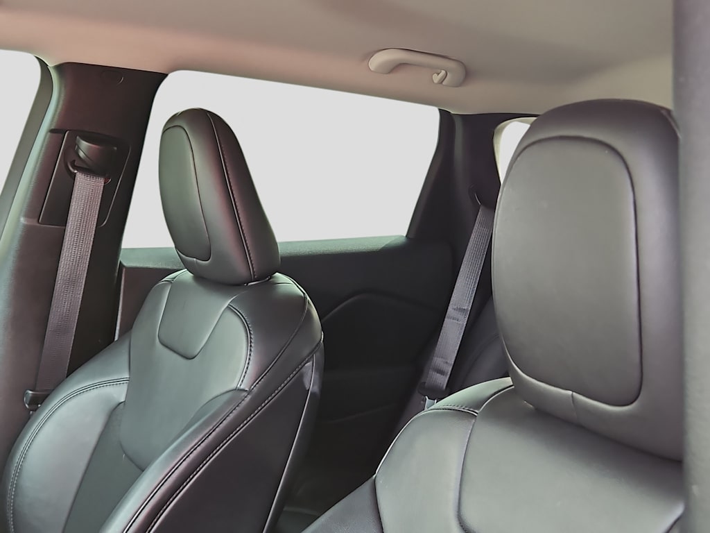 Thumbnail: 2021 Jeep Cherokee - 9