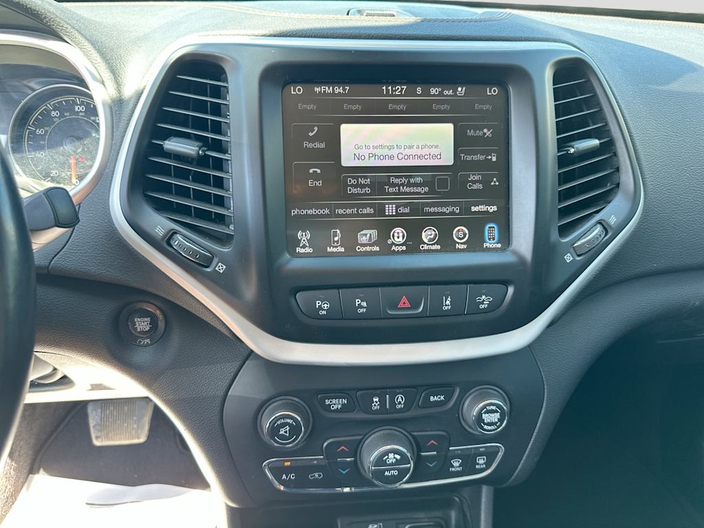 Thumbnail: 2018 Jeep Cherokee - 13