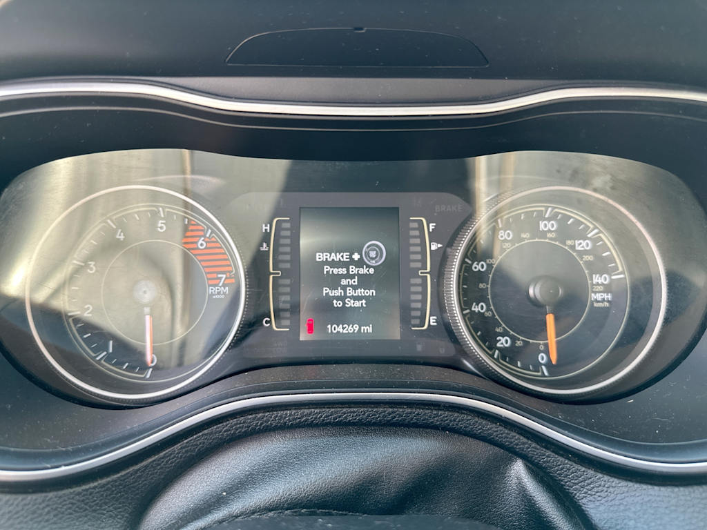Thumbnail: 2020 Jeep Cherokee - 15