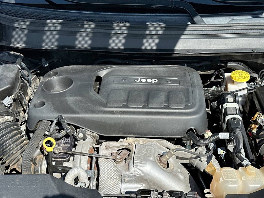 Thumbnail: 2020 Jeep Cherokee - 9