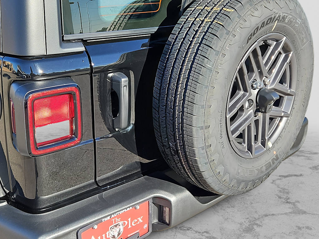 Thumbnail: 2026 Jeep Wrangler - 24