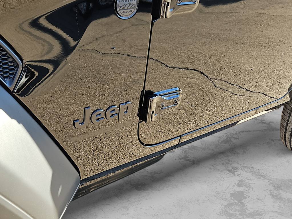 Thumbnail: 2026 Jeep Wrangler - 6