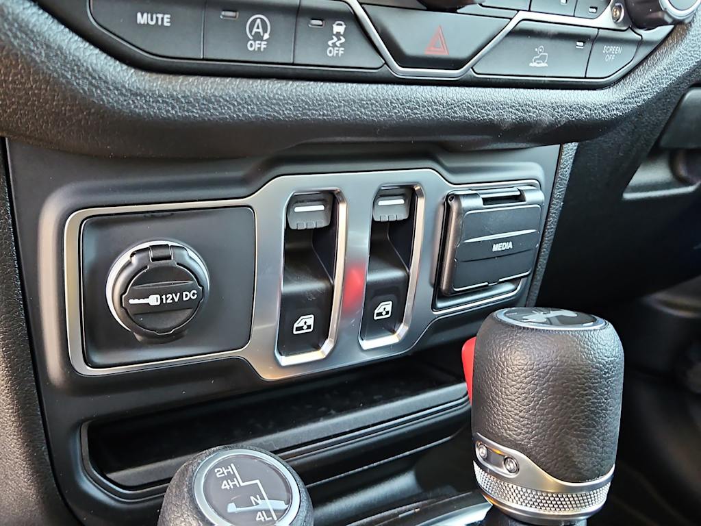 Thumbnail: 2026 Jeep Wrangler - 22