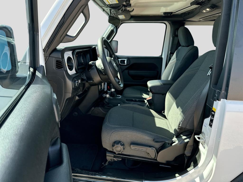 Thumbnail: 2025 Jeep Wrangler - 11