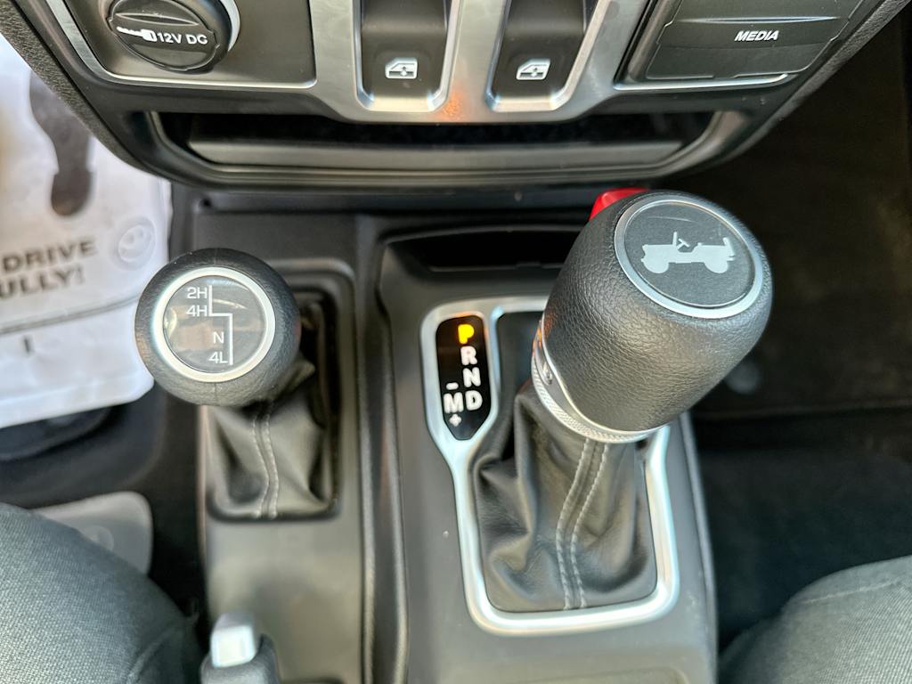 Thumbnail: 2025 Jeep Wrangler - 15