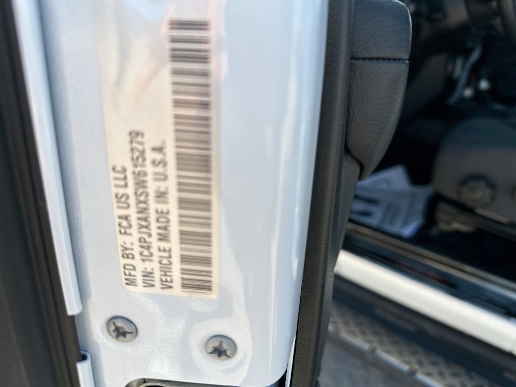 Thumbnail: 2025 Jeep Wrangler - 19