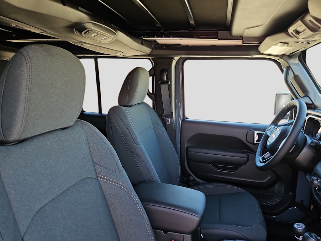 Thumbnail: 2025 Jeep Wrangler - 10