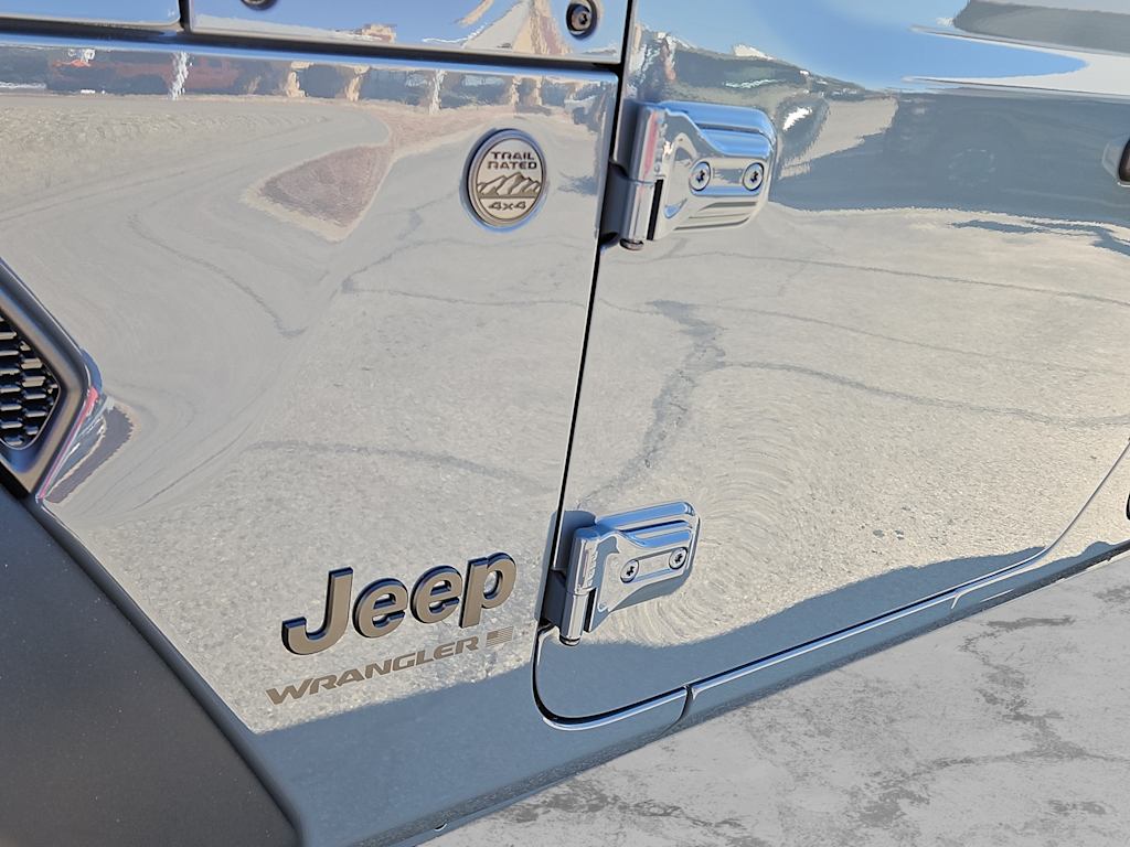 Thumbnail: 2025 Jeep Wrangler - 7