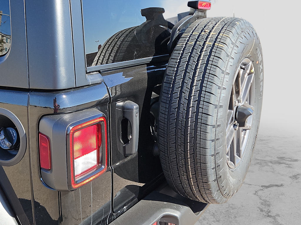 Thumbnail: 2026 Jeep Wrangler - 20