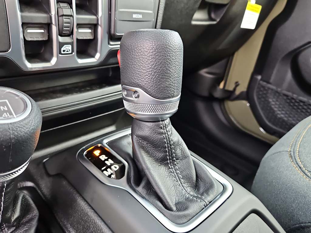 Thumbnail: 2026 Jeep Wrangler - 22