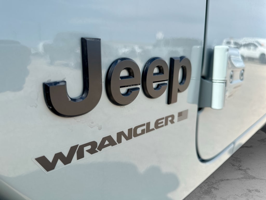 Thumbnail: 2026 Jeep Wrangler - 7