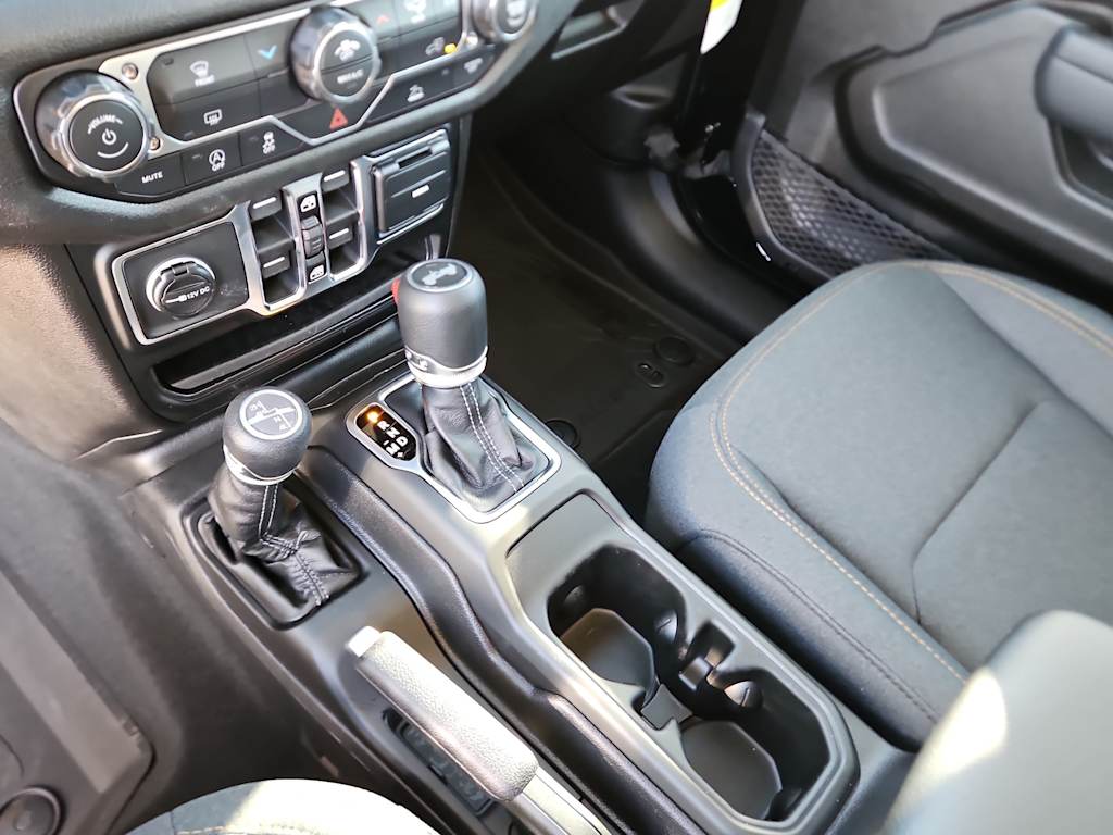 Thumbnail: 2026 Jeep Wrangler - 13