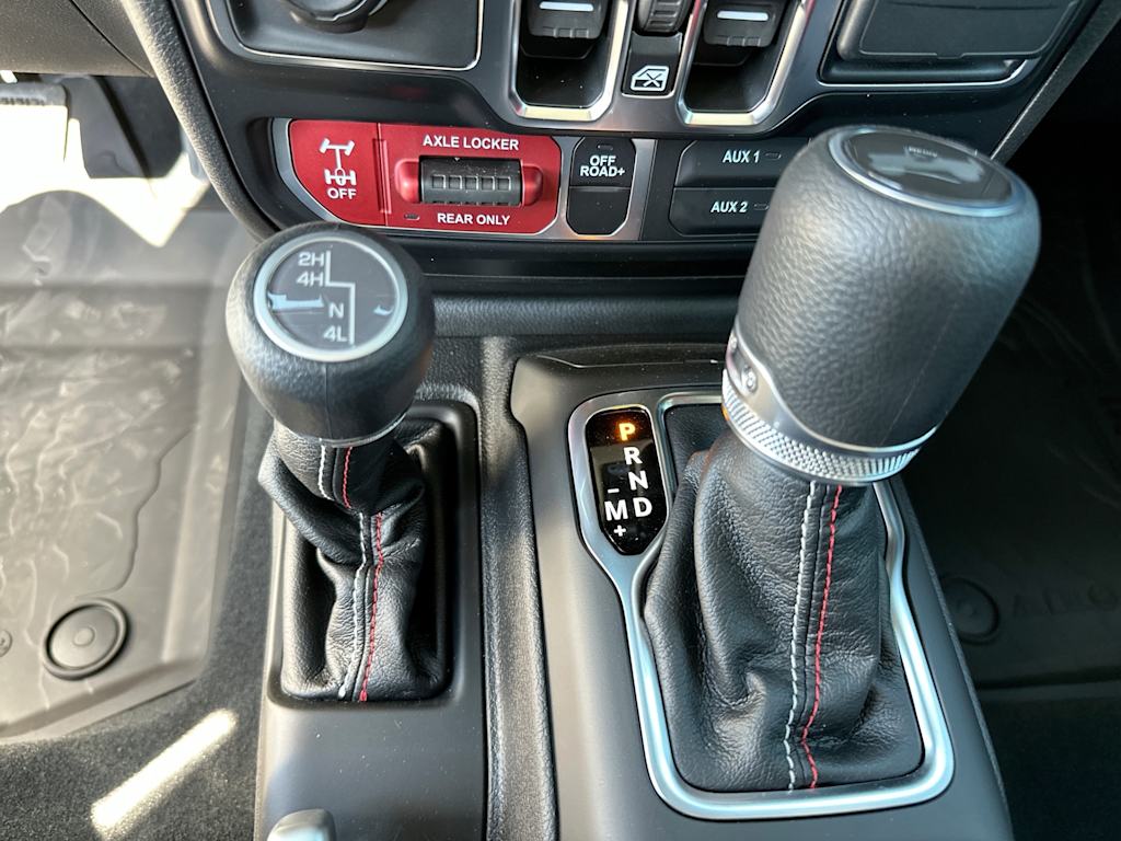 Thumbnail: 2026 Jeep Wrangler - 28