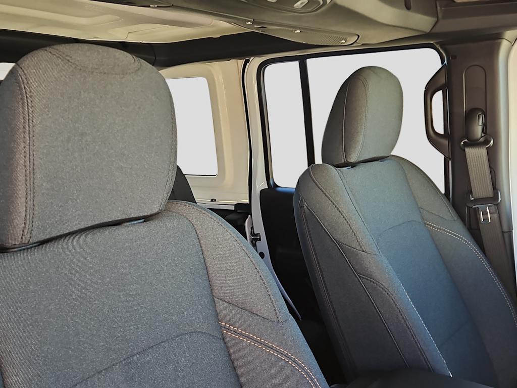 Thumbnail: 2026 Jeep Wrangler - 22