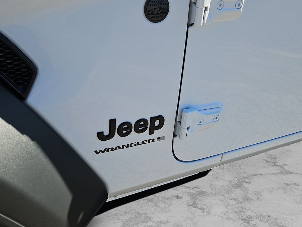 Thumbnail: 2026 Jeep Wrangler - 7