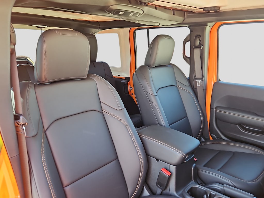 Thumbnail: 2025 Jeep Wrangler - 10