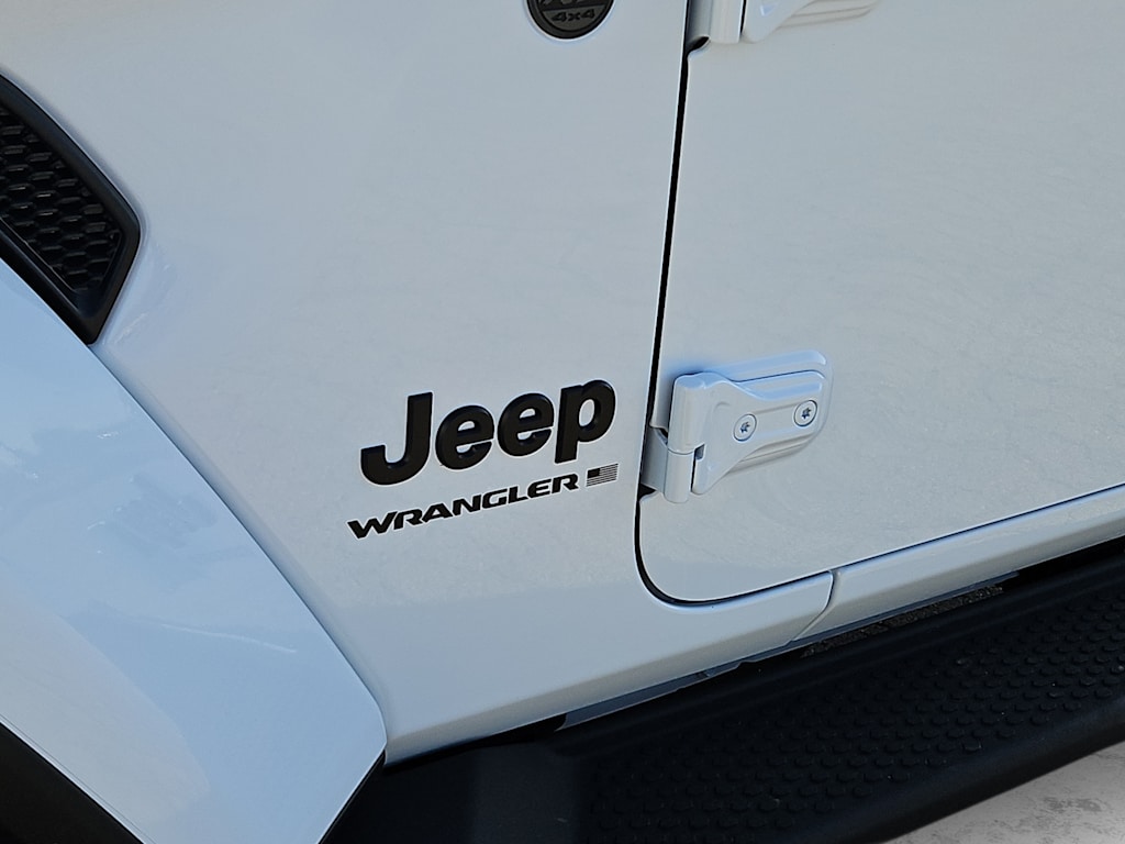 Thumbnail: 2026 Jeep Wrangler - 6