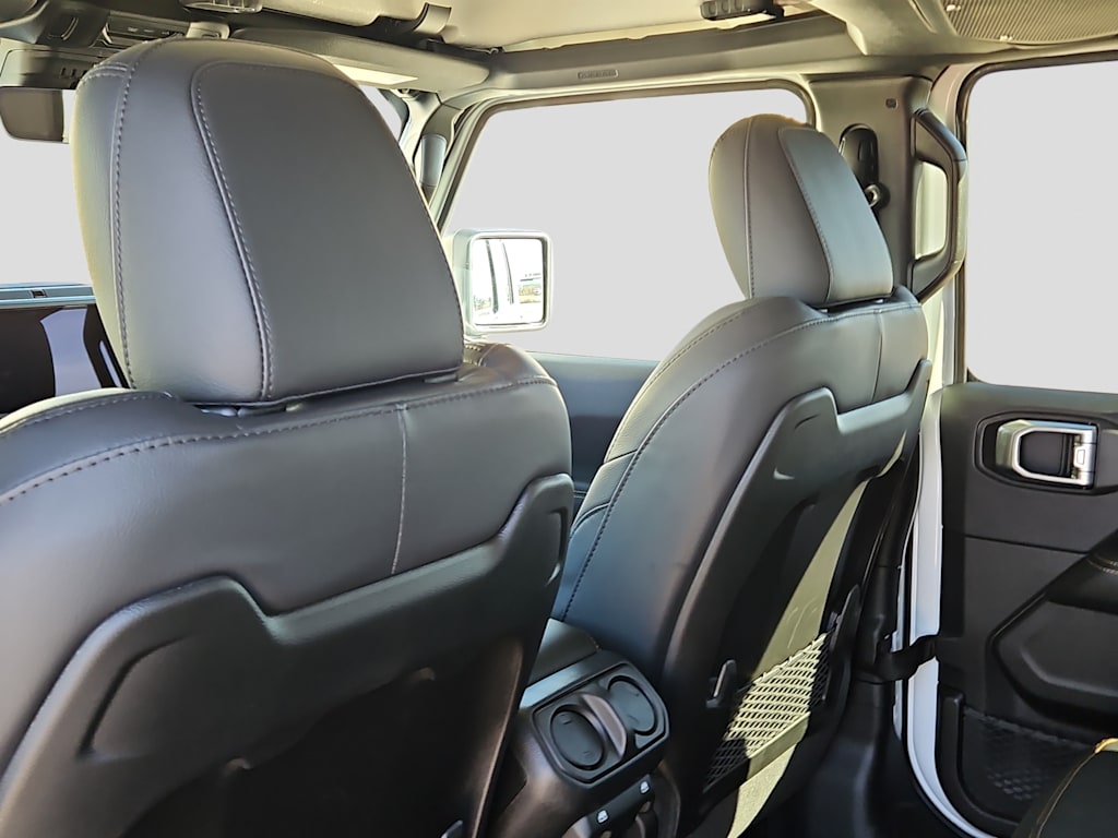 Thumbnail: 2026 Jeep Wrangler - 21