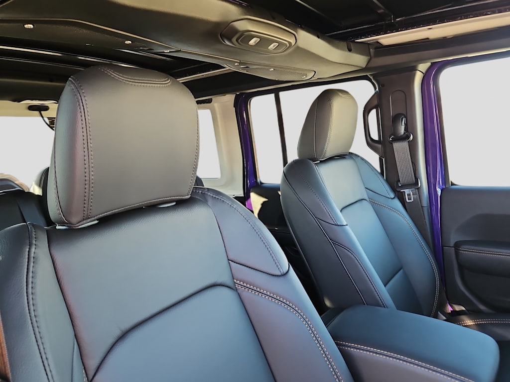 Thumbnail: 2026 Jeep Wrangler - 9