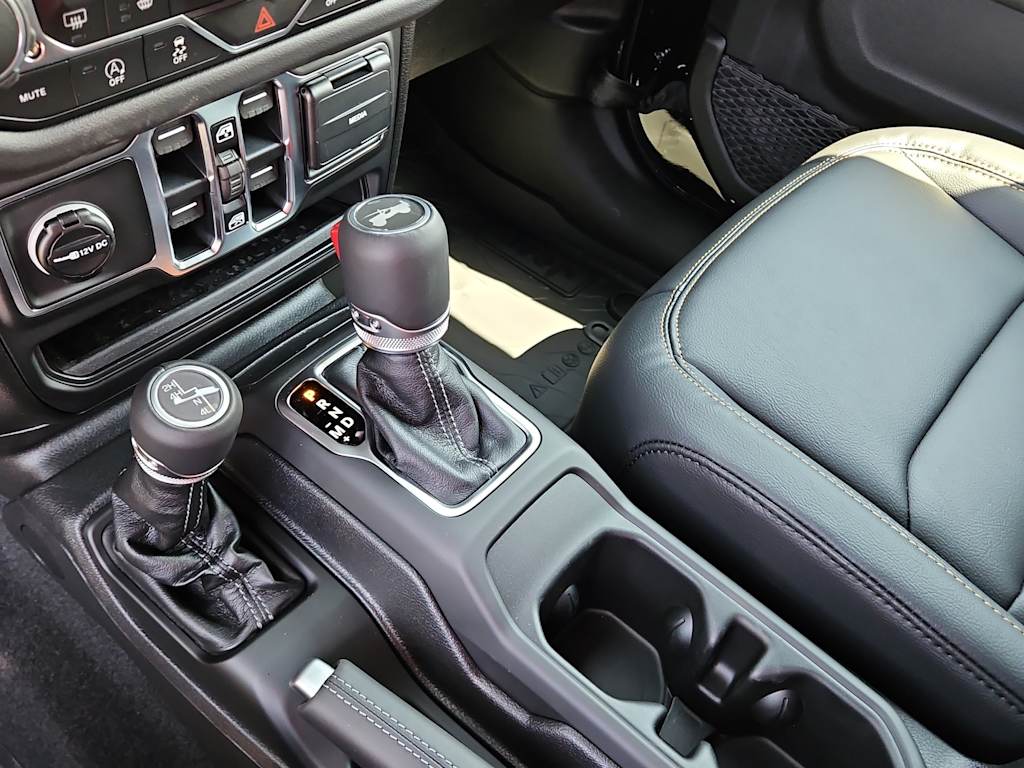 Thumbnail: 2026 Jeep Wrangler - 14
