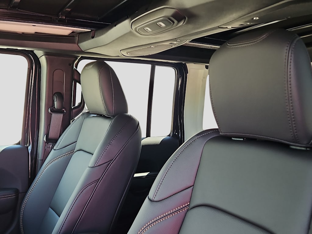 Thumbnail: 2026 Jeep Wrangler - 10