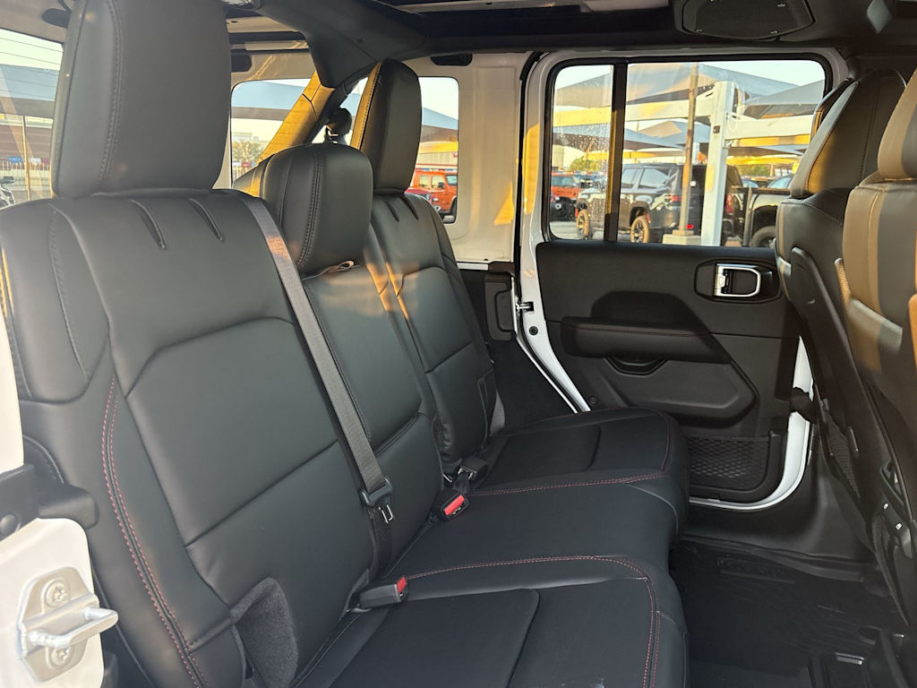 Thumbnail: 2025 Jeep Wrangler - 23