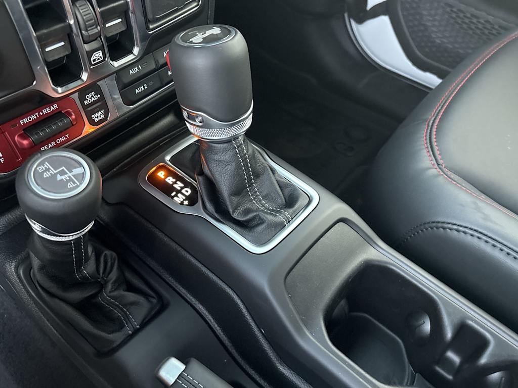 Thumbnail: 2025 Jeep Wrangler - 14