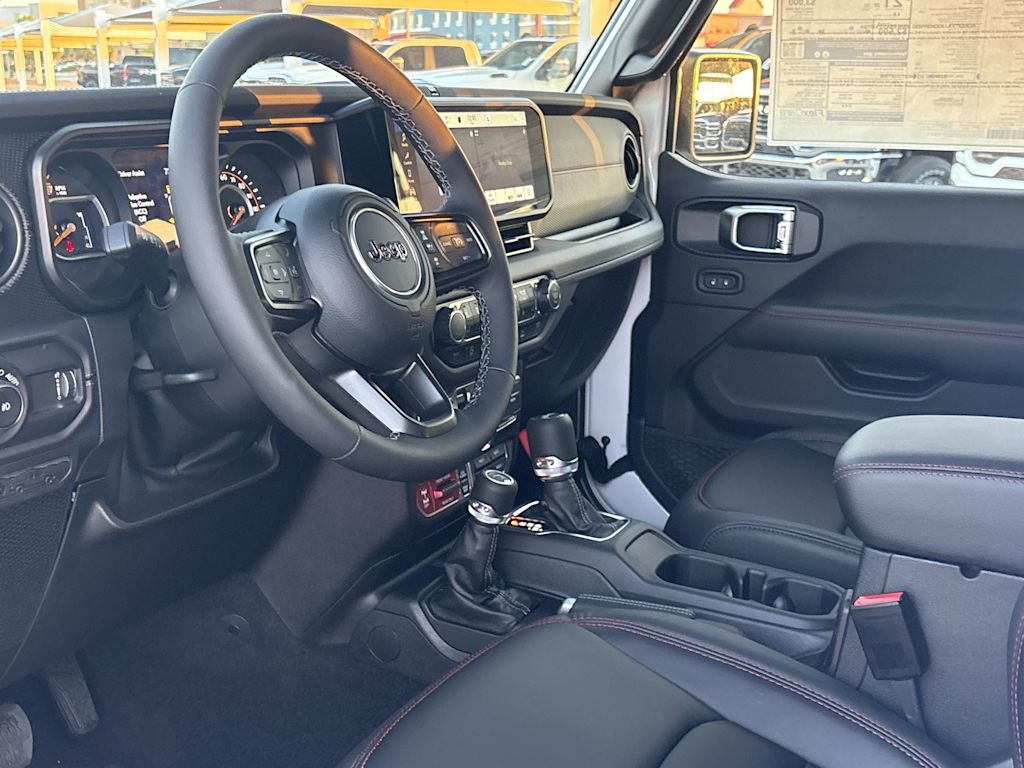 Thumbnail: 2025 Jeep Wrangler - 2