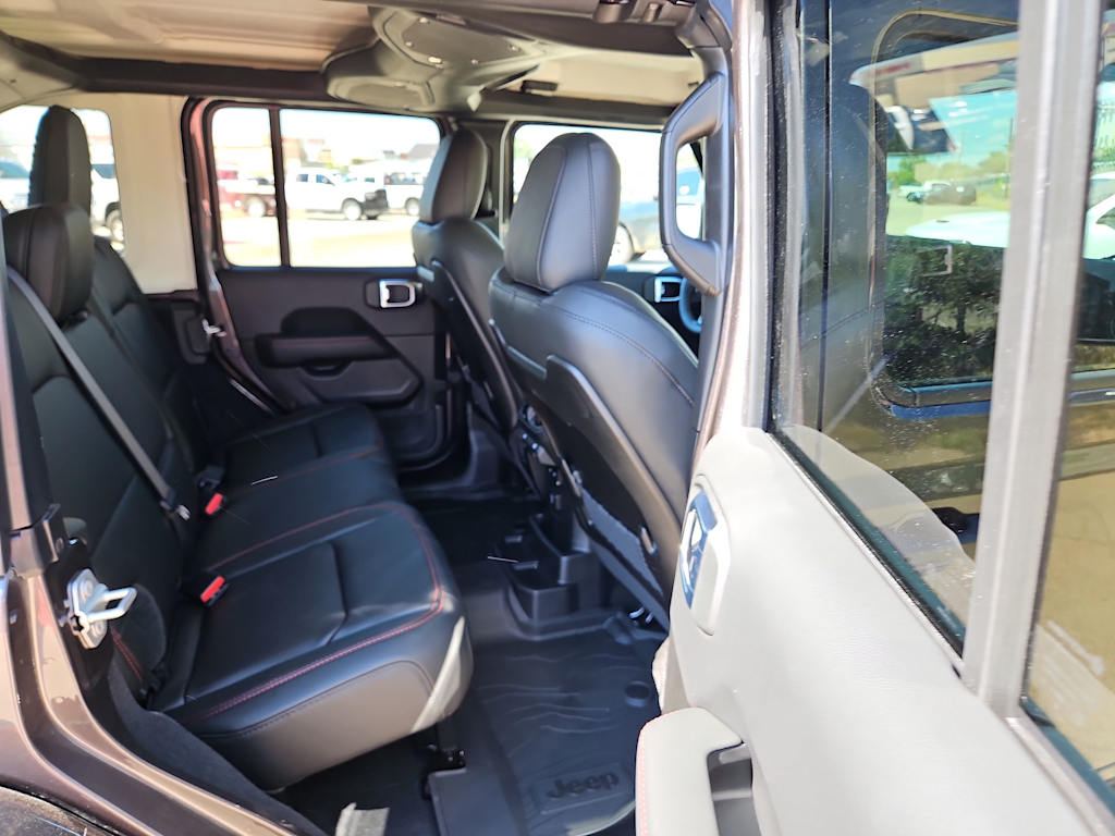 Thumbnail: 2025 Jeep Wrangler - 26