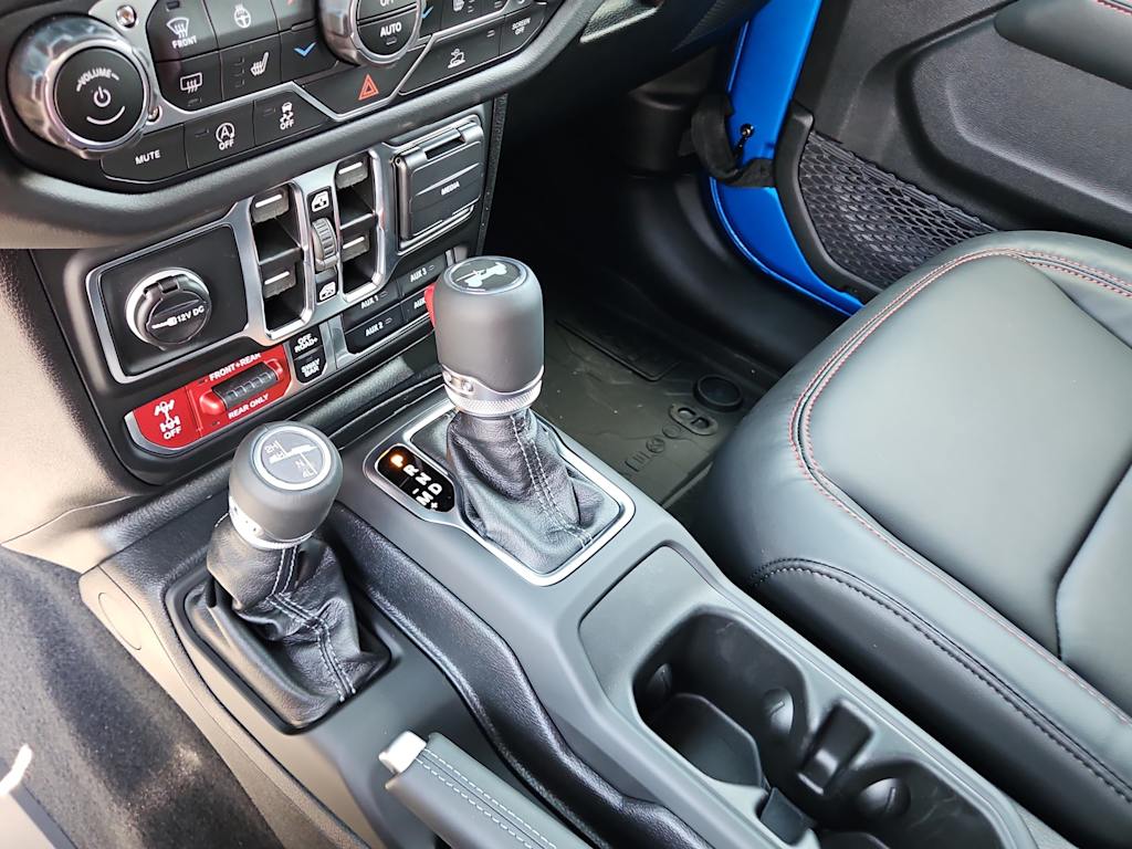 Thumbnail: 2025 Jeep Wrangler - 10