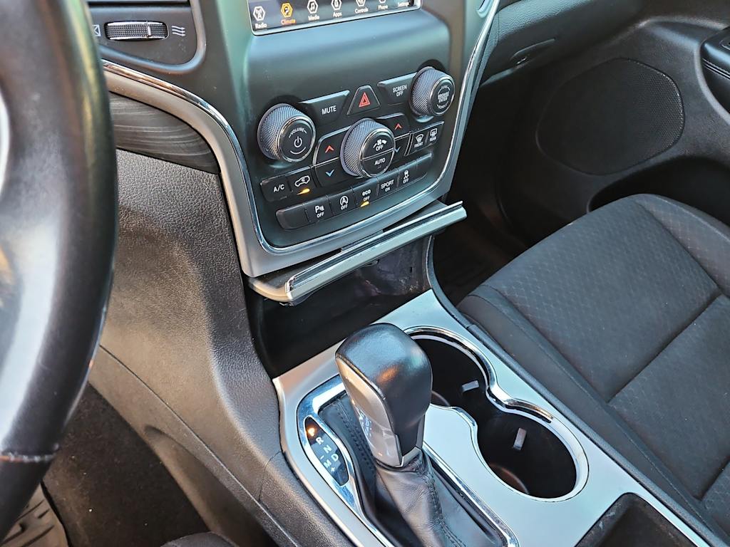 Thumbnail: 2021 Jeep Grand Cherokee - 15