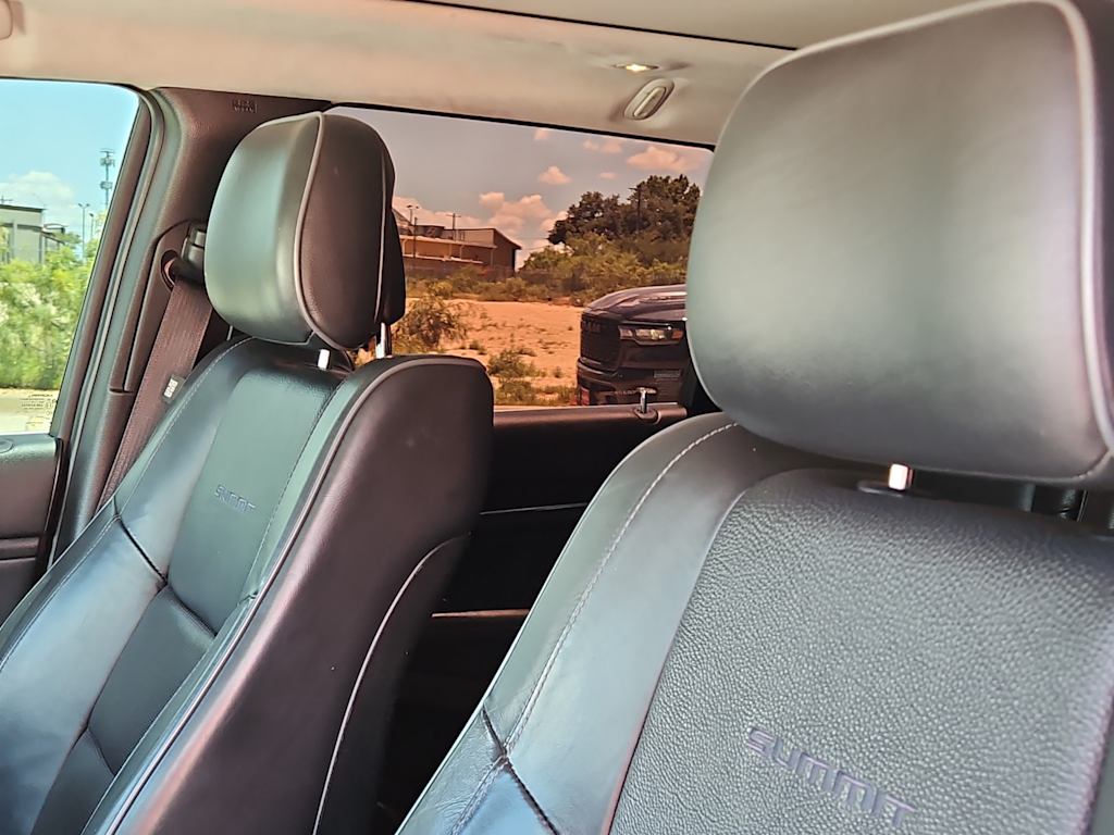 Thumbnail: 2019 Jeep Grand Cherokee - 10