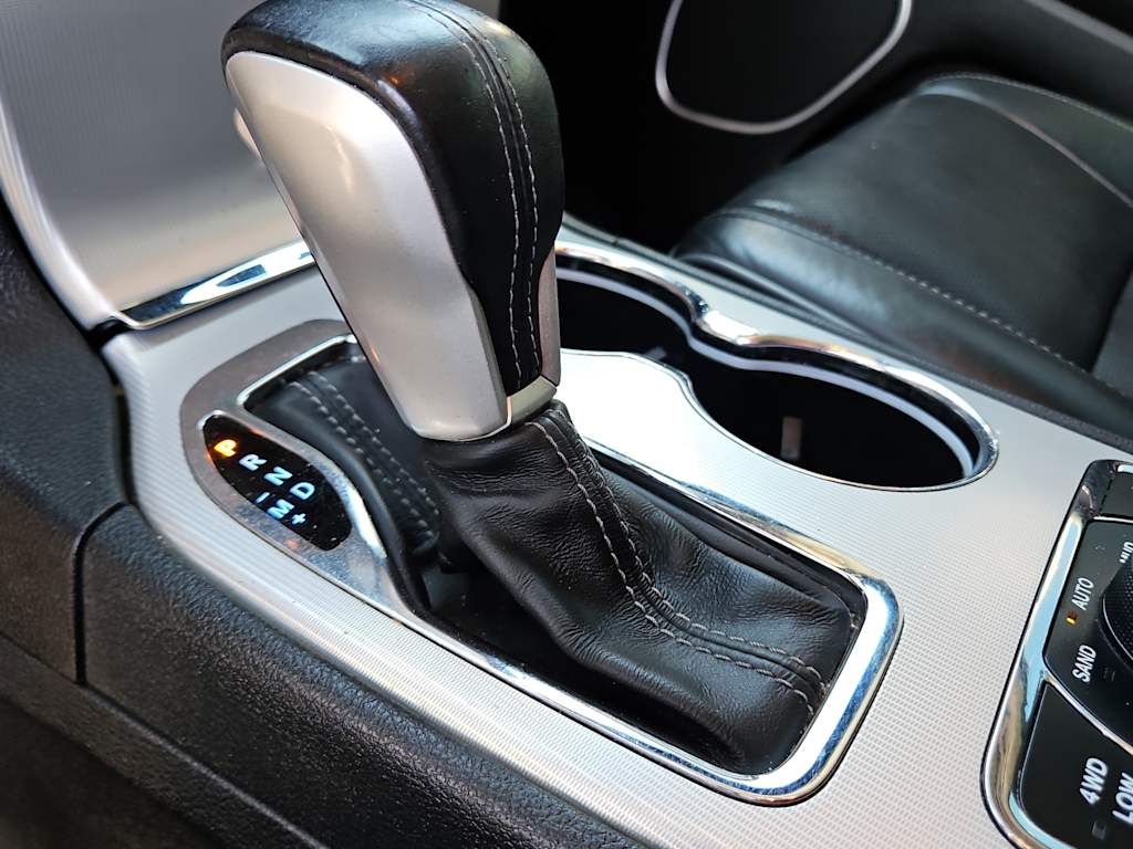 Thumbnail: 2019 Jeep Grand Cherokee - 23