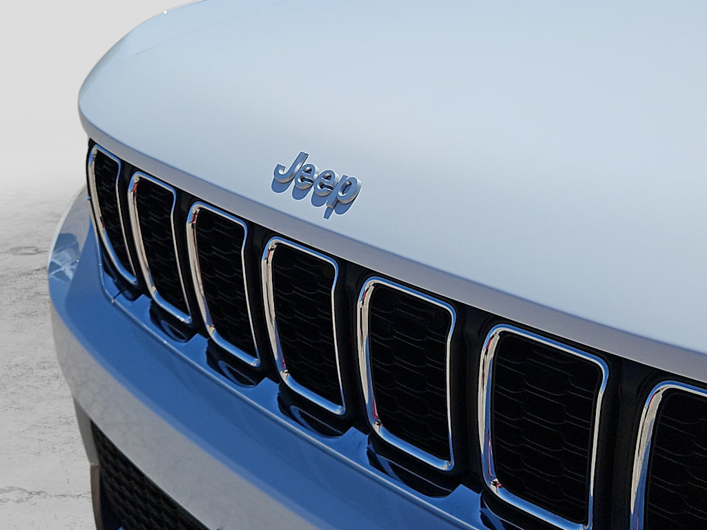 Thumbnail: 2026 Jeep Grand Cherokee - 21