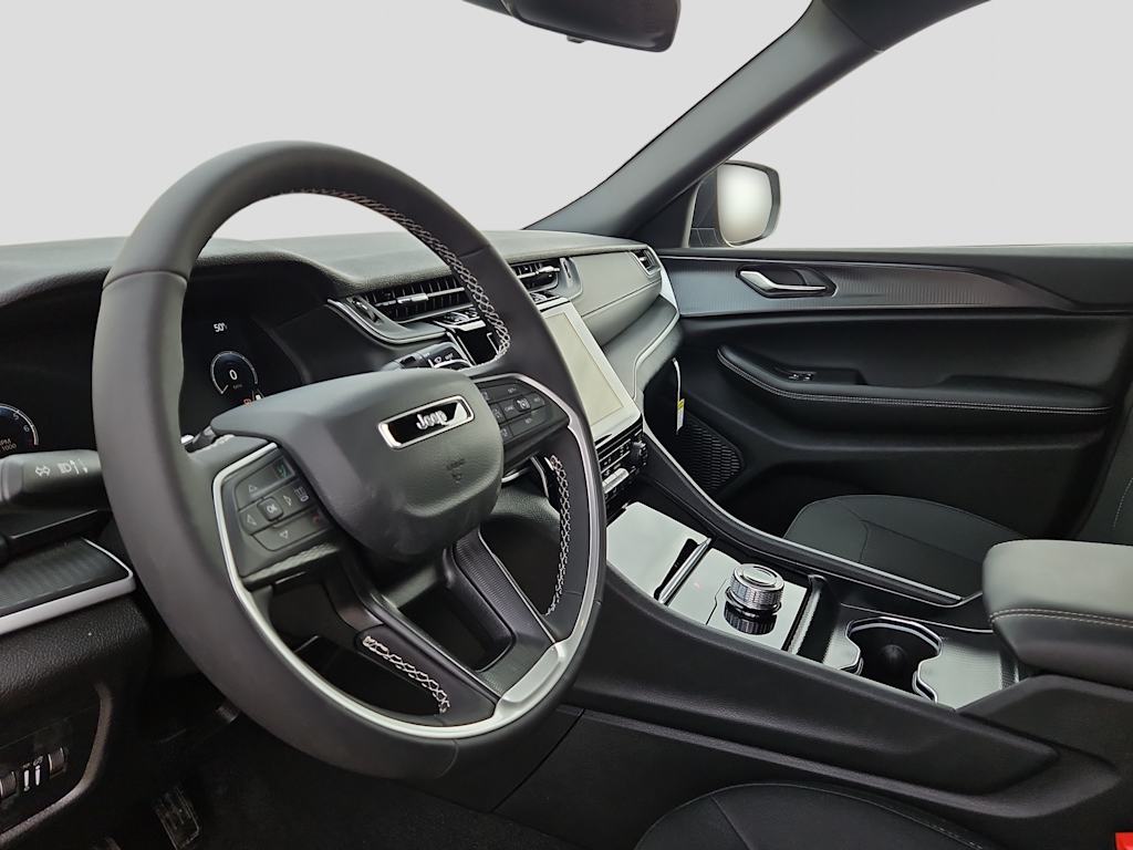 Thumbnail: 2026 Jeep Grand Cherokee - 2