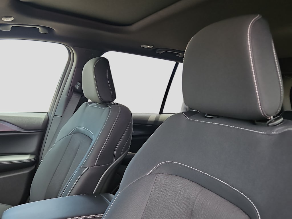 Thumbnail: 2026 Jeep Grand Cherokee - 9