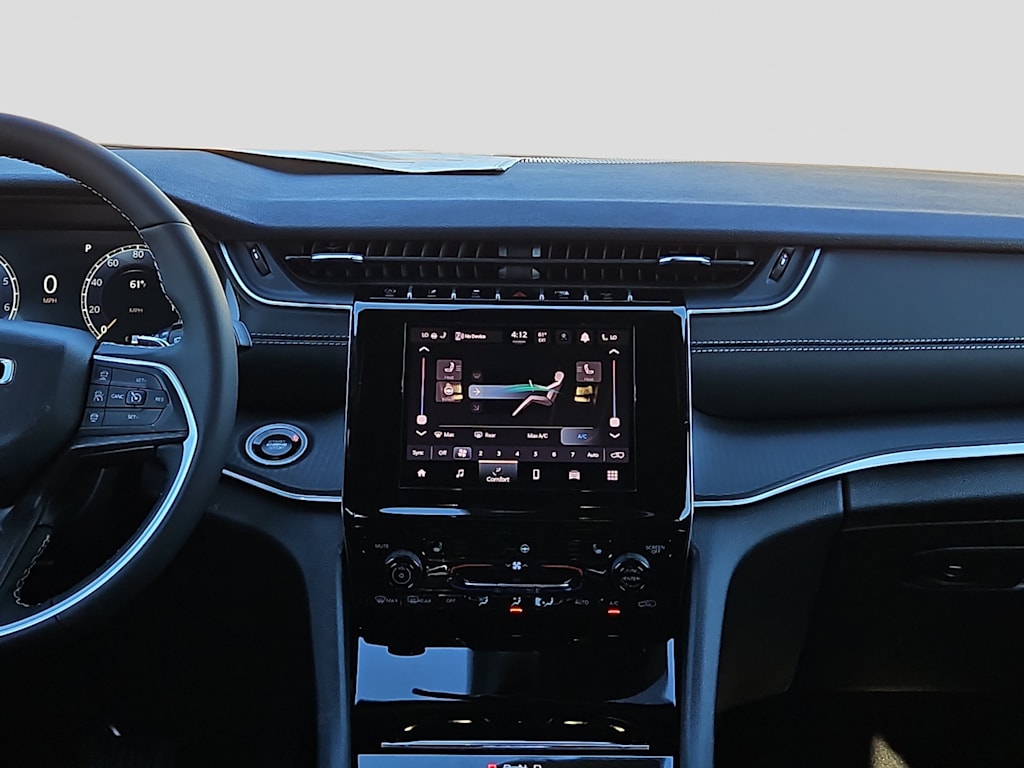 Thumbnail: 2026 Jeep Grand Cherokee - 11