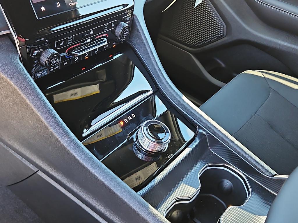 Thumbnail: 2026 Jeep Grand Cherokee - 12