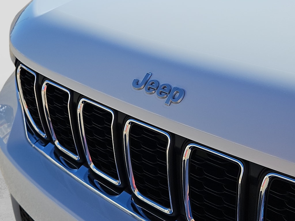 Thumbnail: 2026 Jeep Grand Cherokee - 19