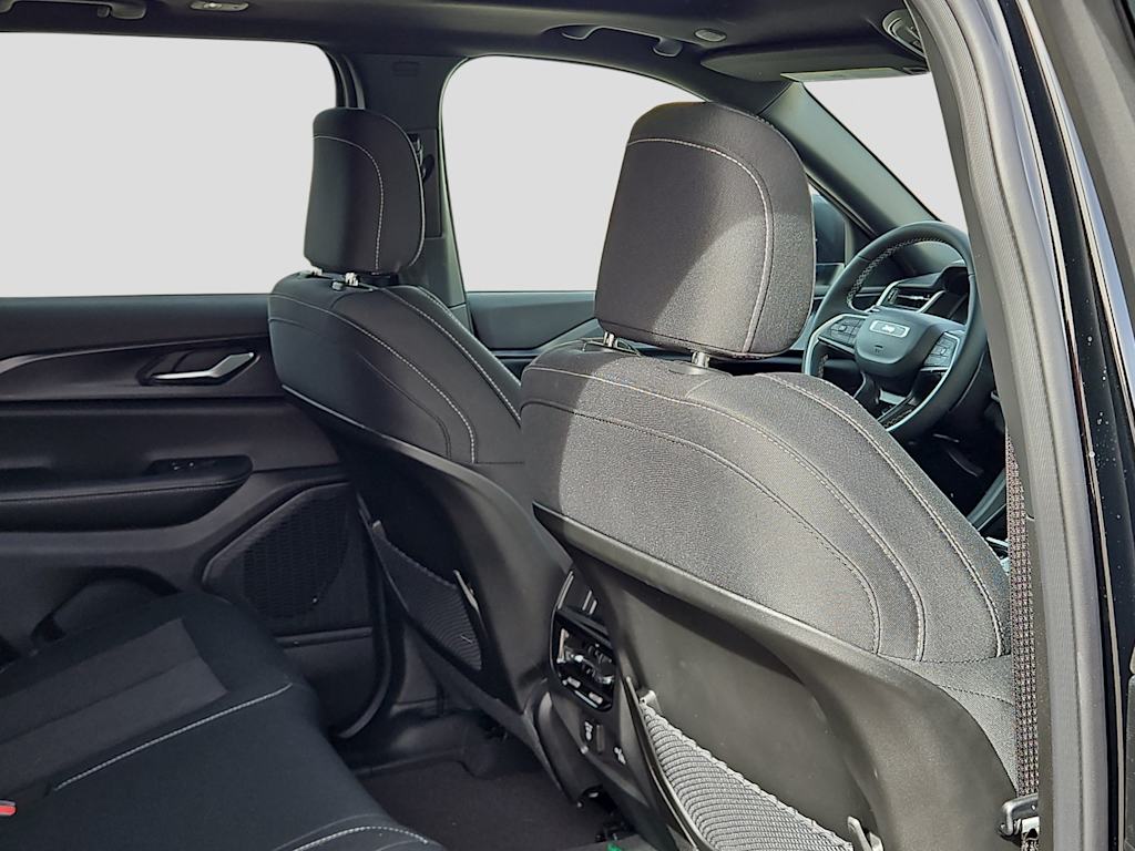 Thumbnail: 2026 Jeep Grand Cherokee - 11