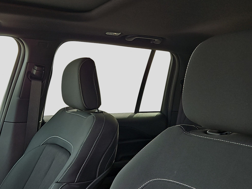 Thumbnail: 2026 Jeep Grand Cherokee - 9