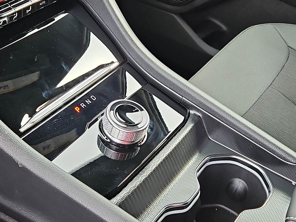 Thumbnail: 2026 Jeep Grand Cherokee - 13