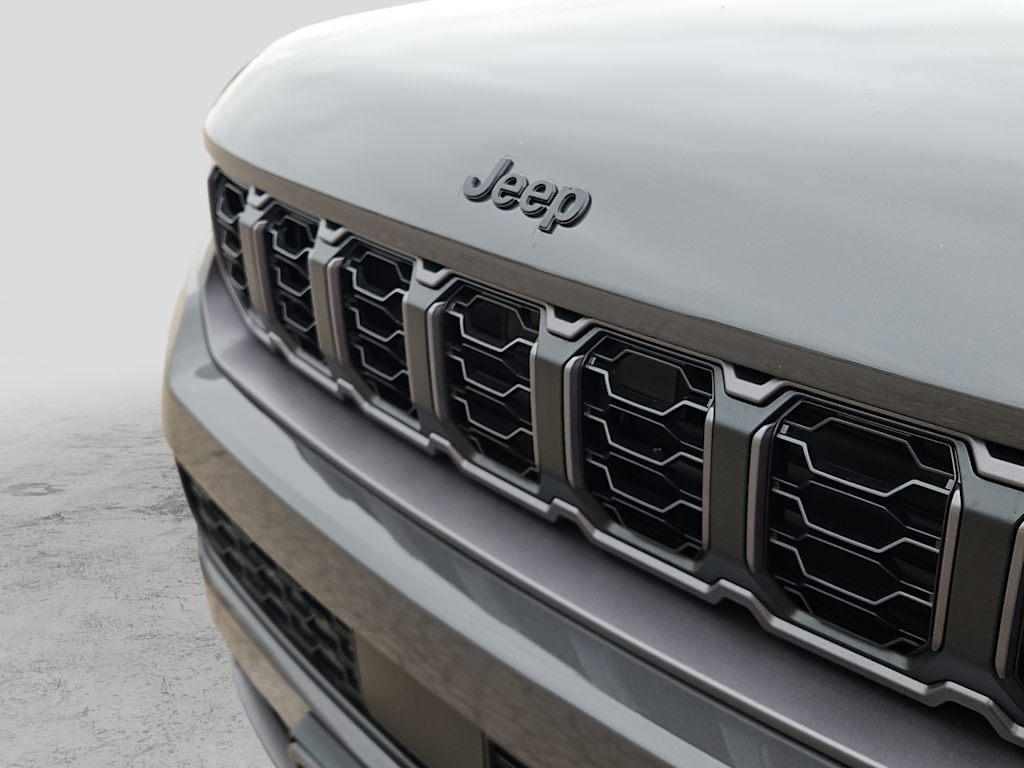 Thumbnail: 2026 Jeep Grand Cherokee - 22