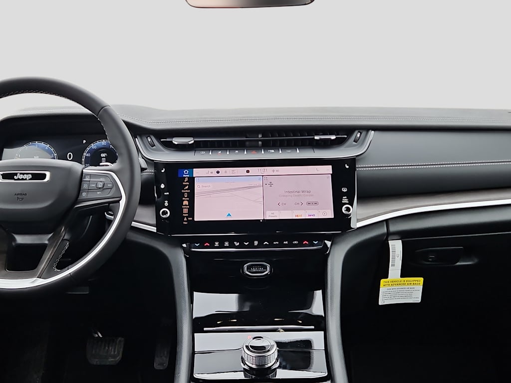 Thumbnail: 2026 Jeep Grand Cherokee - 9