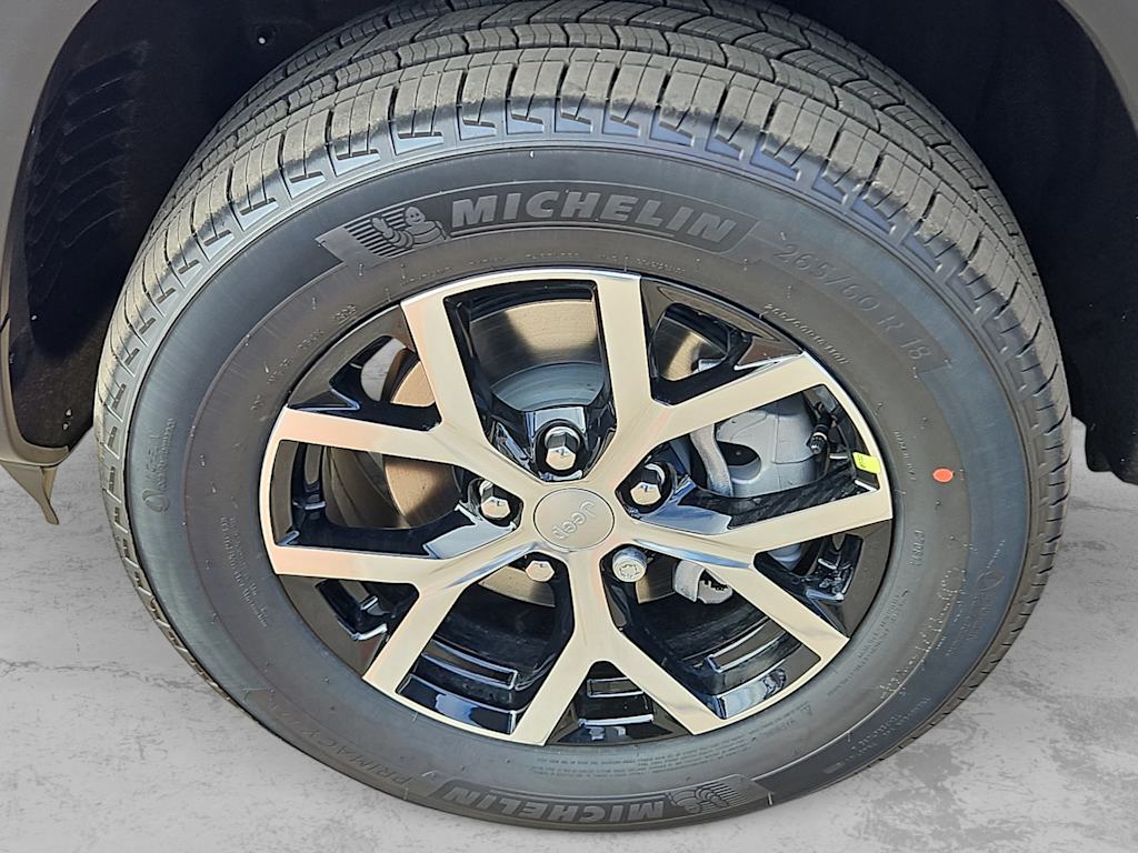 Thumbnail: 2025 Jeep Grand Cherokee - 4