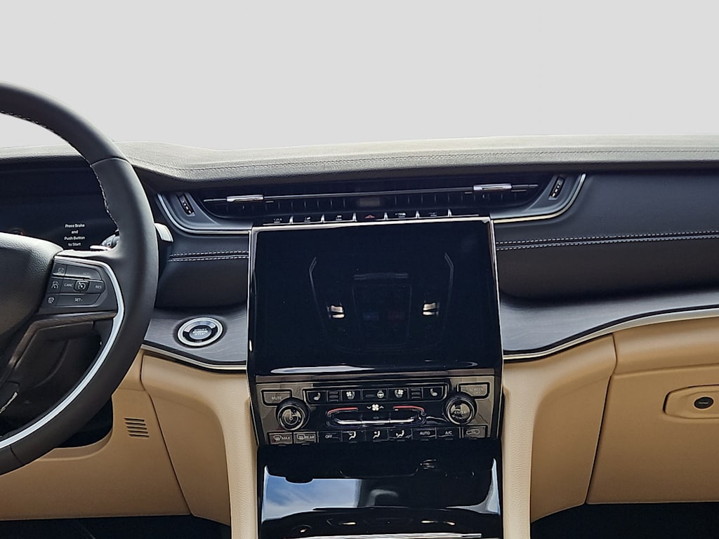 Thumbnail: 2025 Jeep Grand Cherokee - 7