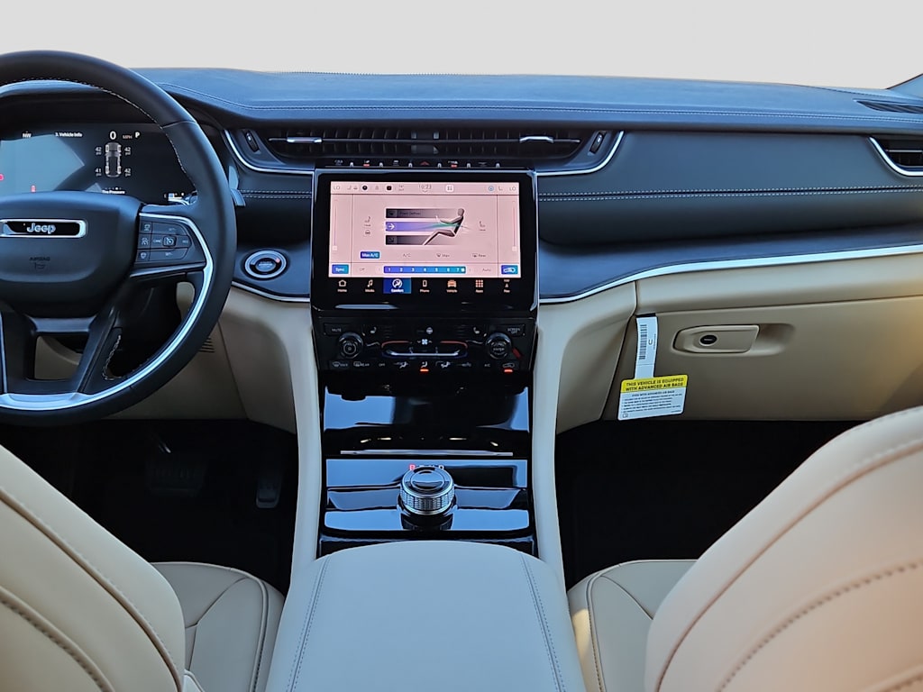 Thumbnail: 2025 Jeep Grand Cherokee - 9